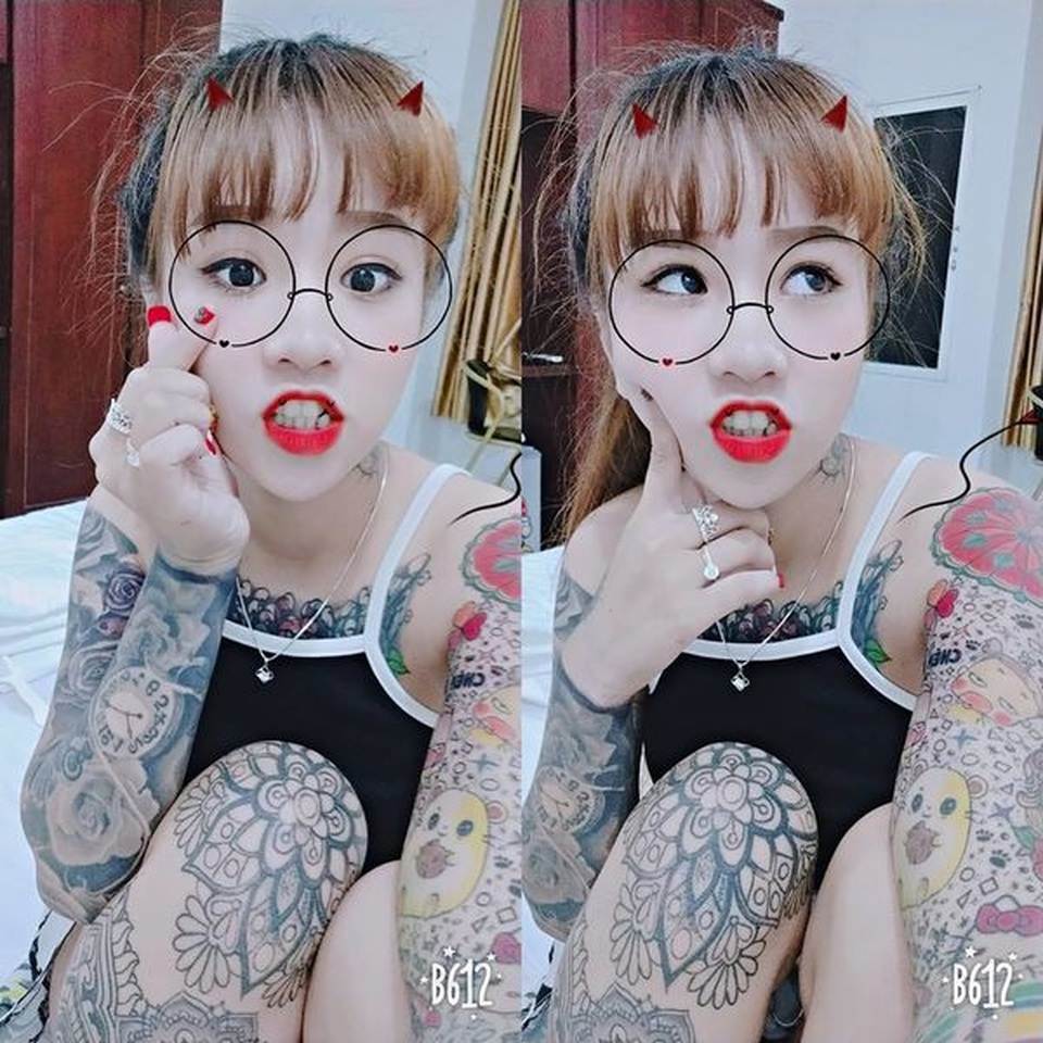Cô gái An Giang 19 tuổi kể chuyện xăm kín ngực, 14 hình ở chân - 6 Cô gái An Giang 19 tuổi kể chuyện xăm kín ngực, 14 hình ở chân - 6