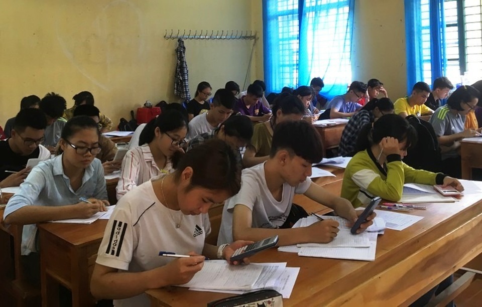 Vào đại học không còn là ưu tiên của nhiều học sinh trường miền núi - 1 Vào đại học không còn là ưu tiên của nhiều học sinh trường miền núi - 1