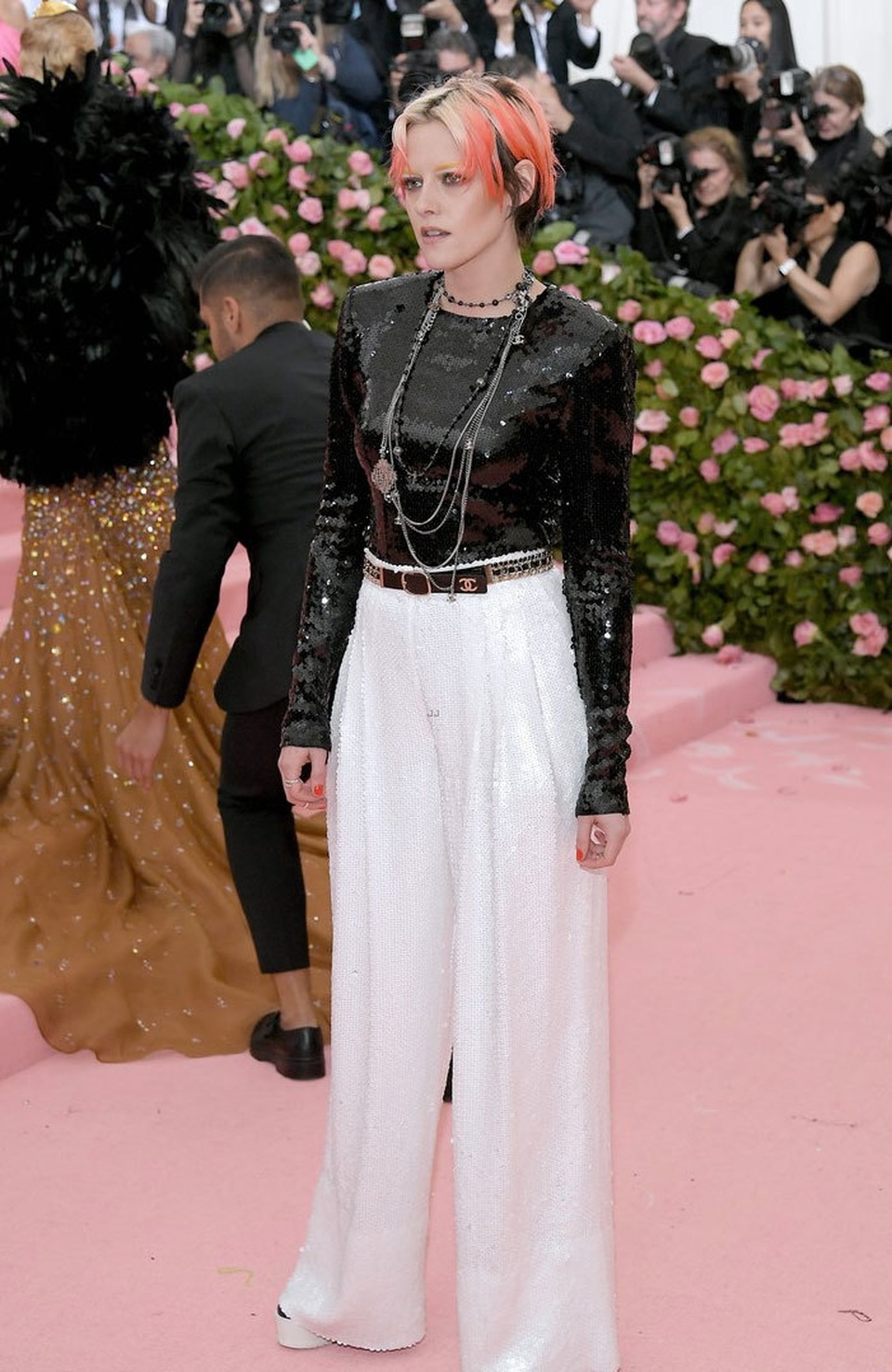 Choáng váng trước vẻ ngoài ngày càng nam tính của Kristen Stewart - 8 Choáng váng trước vẻ ngoài ngày càng nam tính của Kristen Stewart - 8