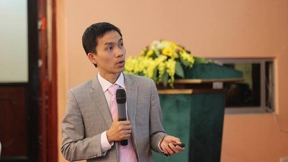 Bất ngờ dự báo Việt Nam sớm vượt Singapore; Bức xúc vì dự án đội vốn và tham nhũng - 4 Bất ngờ dự báo Việt Nam sớm vượt Singapore; Bức xúc vì dự án đội vốn và tham nhũng - 4