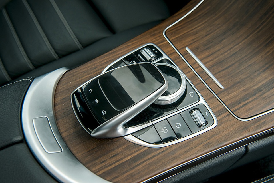 Hành trình khám phá C-Class 2019 phiên bản hybrid tại Việt Nam - 10 Hành trình khám phá C-Class 2019 phiên bản hybrid tại Việt Nam - 10