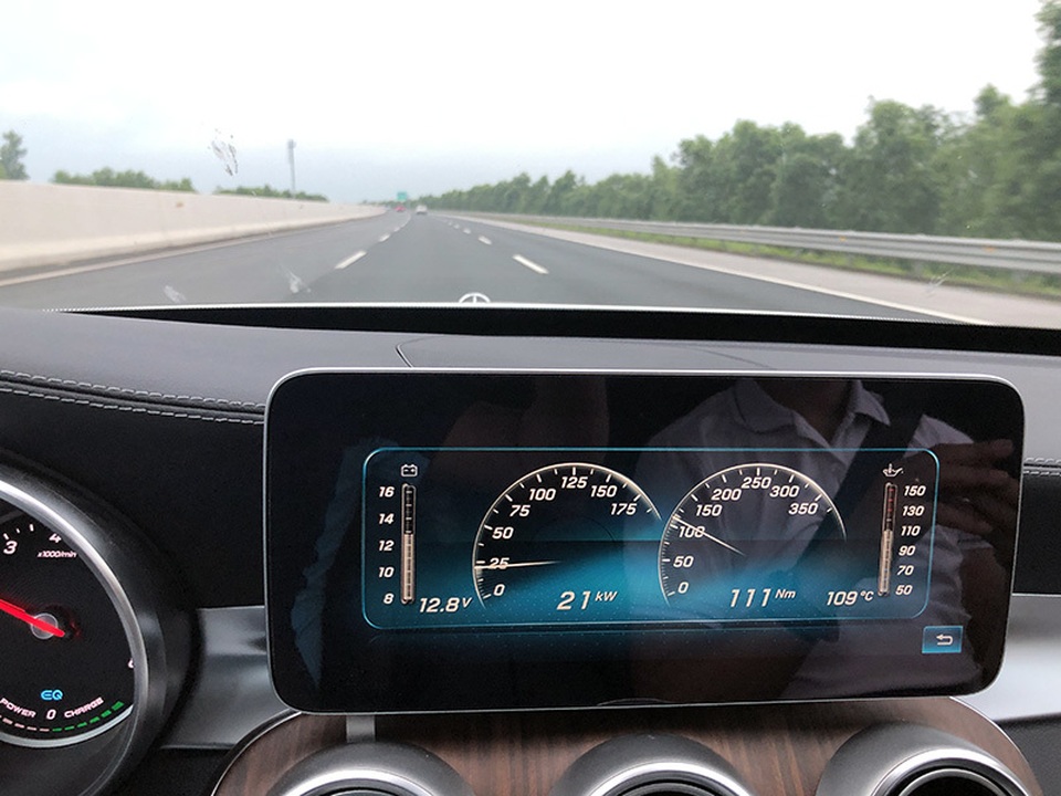 Hành trình khám phá C-Class 2019 phiên bản hybrid tại Việt Nam - 12 Hành trình khám phá C-Class 2019 phiên bản hybrid tại Việt Nam - 12