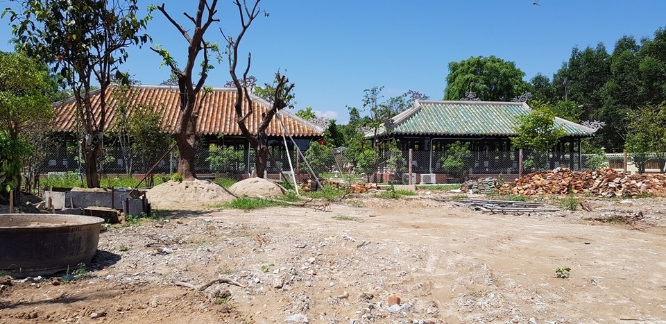 Ngoài lấn chiếm đất công, đại gia xứ Huế chây ì trả tiền mắc nợ nhà nước! - 1 Ngoài lấn chiếm đất công, đại gia xứ Huế chây ì trả tiền mắc nợ nhà nước! - 1