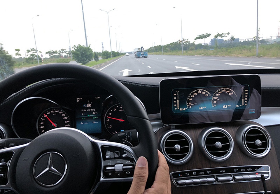 Hành trình khám phá C-Class 2019 phiên bản hybrid tại Việt Nam - 8 Hành trình khám phá C-Class 2019 phiên bản hybrid tại Việt Nam - 8