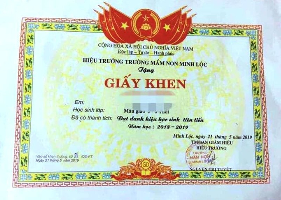 Vụ tặng giấy khen cho trẻ mầm non: Sở GDĐT Thanh Hóa chấn chỉnh khẩn cấp - 2 Vụ tặng giấy khen cho trẻ mầm non: Sở GDĐT Thanh Hóa chấn chỉnh khẩn cấp - 2