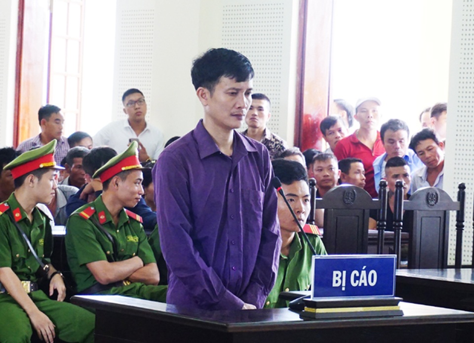 Trùm ma túy bật khóc, mong sớm đoàn tụ với con trai dưới suối vàng - 1 Trùm ma túy bật khóc, mong sớm đoàn tụ với con trai dưới suối vàng - 1
