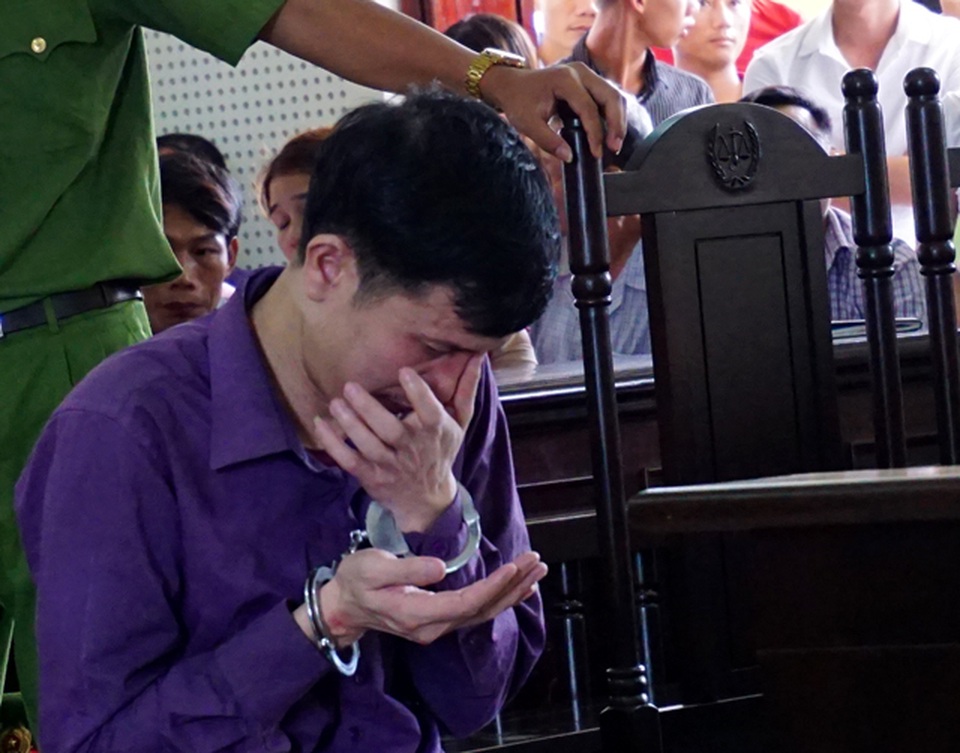 Trùm ma túy bật khóc, mong sớm đoàn tụ với con trai dưới suối vàng - 2 Trùm ma túy bật khóc, mong sớm đoàn tụ với con trai dưới suối vàng - 2