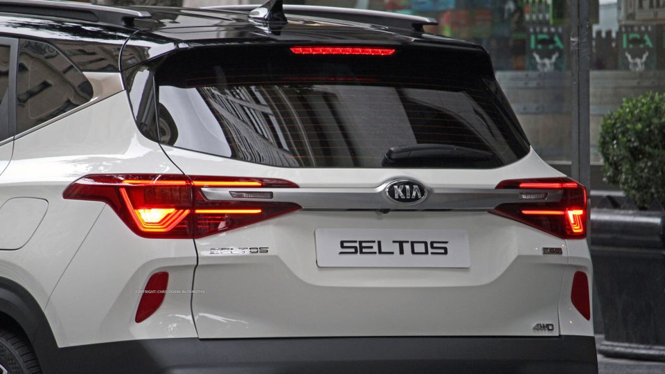 Crossover mới của Kia bất ngờ lộ diện trên phố - 6 Crossover mới của Kia bất ngờ lộ diện trên phố - 6