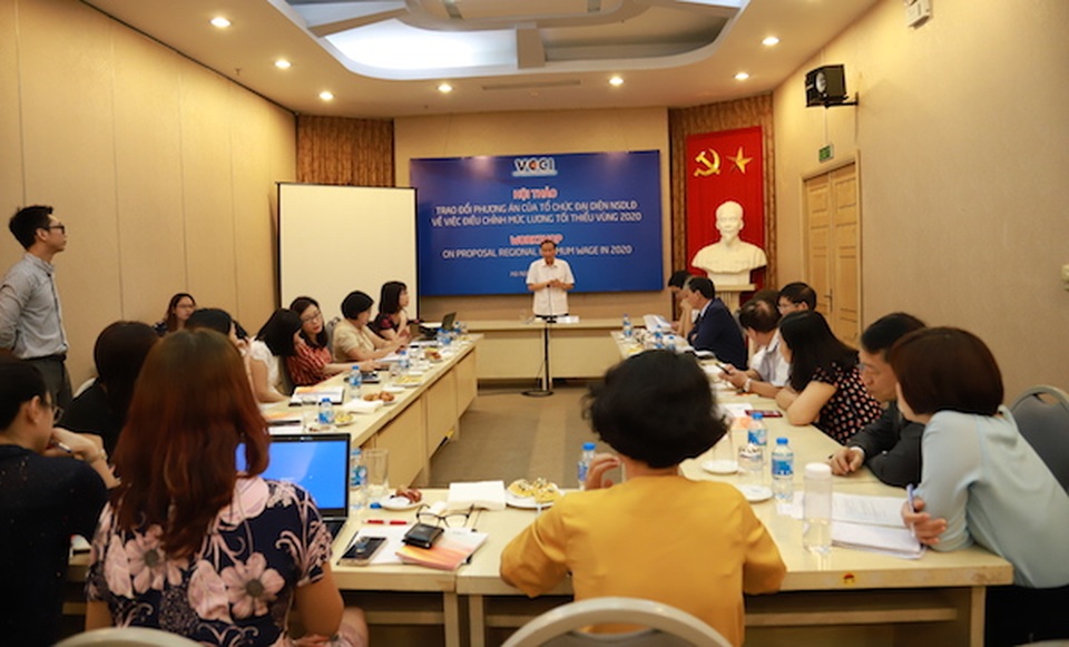 Lương tối thiểu đang khoác quá nhiều vai - 3 Lương tối thiểu đang khoác quá nhiều vai - 3