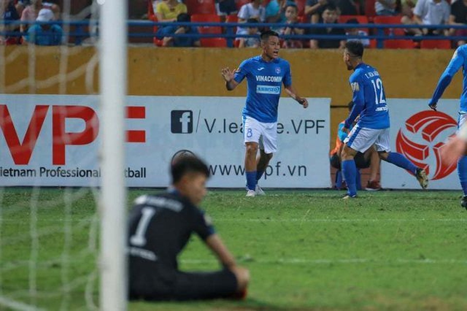 Mạc Hồng Quân chói sáng, HLV Park Hang Seo sẽ tính toán lại? - 1