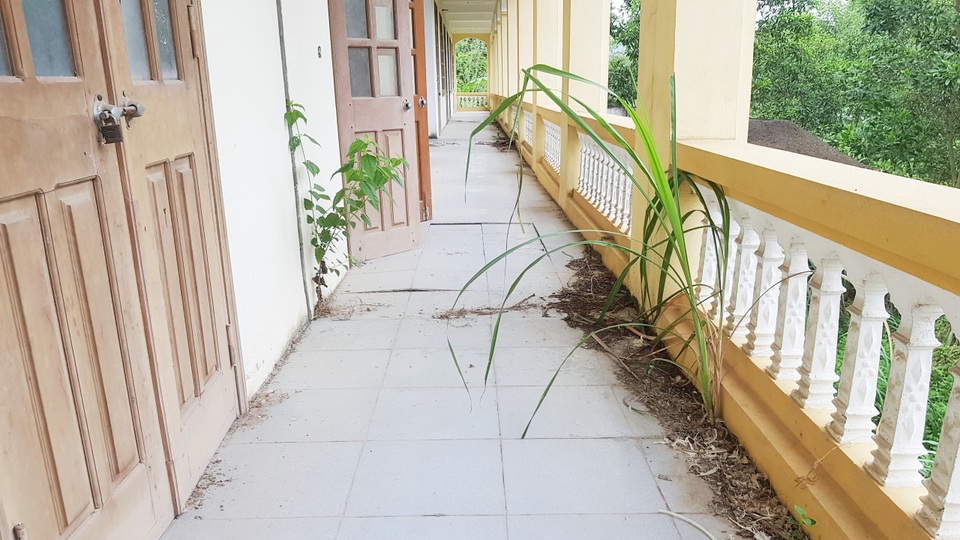 Trường nghề “đắp chiếu”, chưa sử dụng đã… tan hoang - 12 Trường nghề “đắp chiếu”, chưa sử dụng đã… tan hoang - 12
