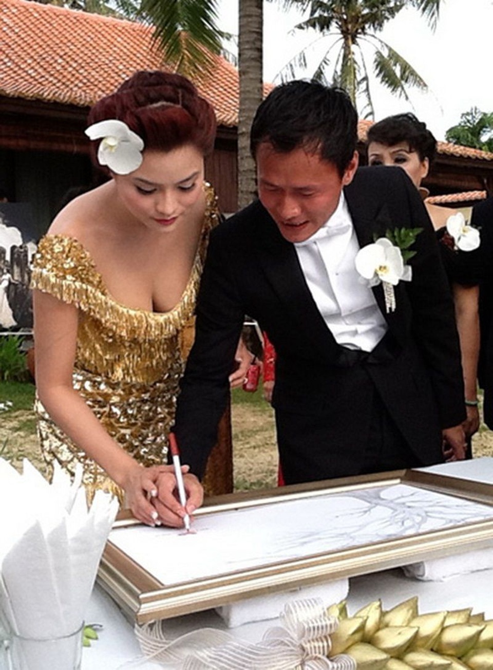 Siêu mẫu Vũ Thu Phương: “Đã làm dì ghẻ nên thương con chồng” - 1 Siêu mẫu Vũ Thu Phương: “Đã làm dì ghẻ nên thương con chồng” - 1