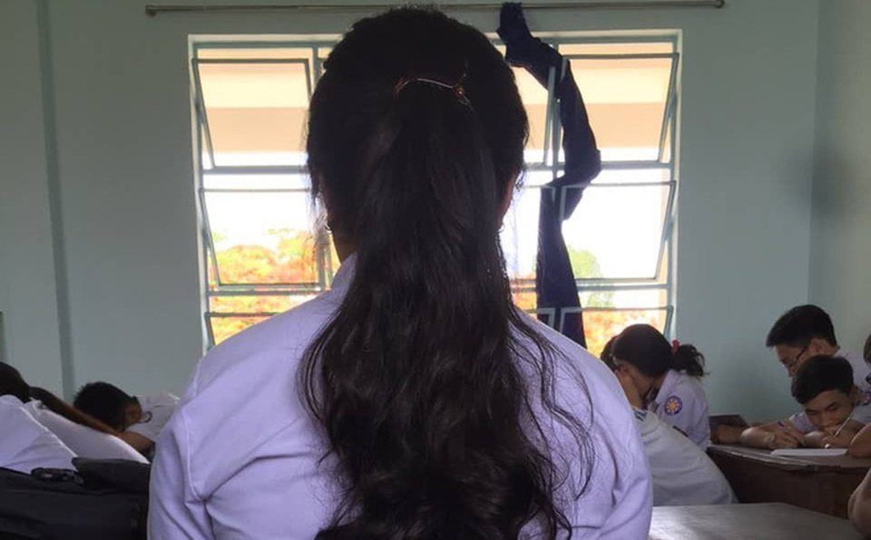 Nữ sinh tự tử vì mẹ liên tục bị bôi nhọ trên Facebook - 1 Nữ sinh tự tử vì mẹ liên tục bị bôi nhọ trên Facebook - 1