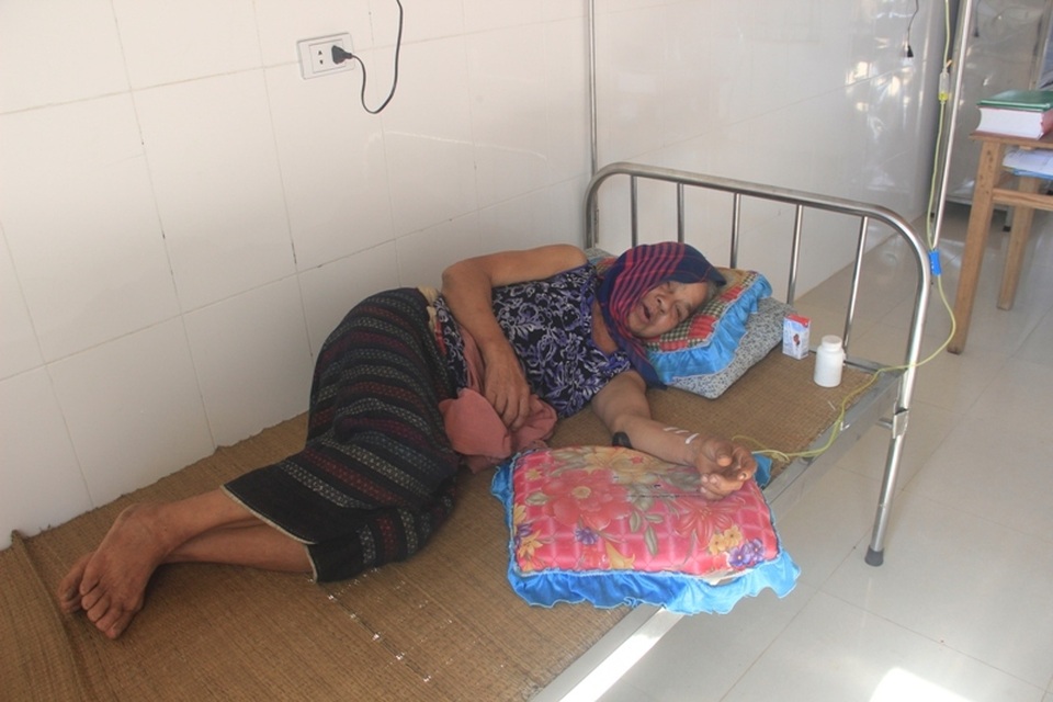 Khi dân bản ốm đau, chỉ cần gõ cửa Trạm quân y! - 3