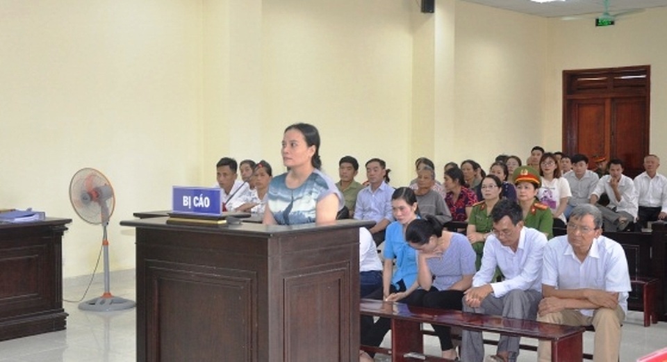Nữ thủ quỹ Qũy tín dụng nhân dân xã chiếm đoạt nhiều tỷ đồng - 2 Nữ thủ quỹ Qũy tín dụng nhân dân xã chiếm đoạt nhiều tỷ đồng - 2