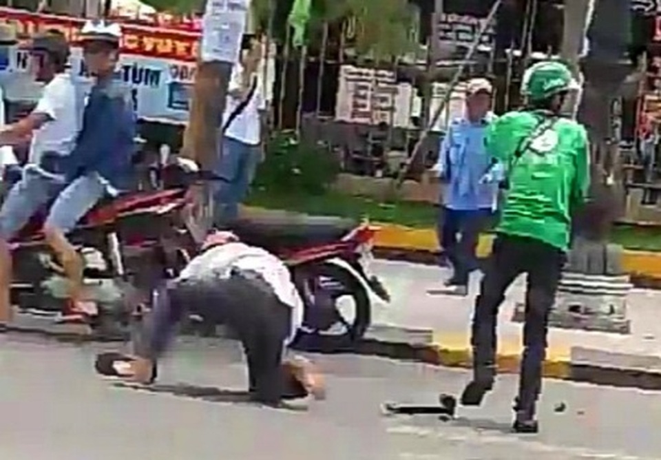 Thừa Thiên Huế đề nghị Bộ GTVT ngừng thí điểm Grab tại địa phương - 1 Thừa Thiên Huế đề nghị Bộ GTVT ngừng thí điểm Grab tại địa phương - 1