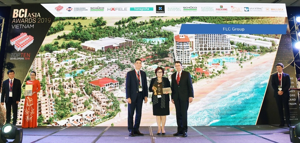 Tập đoàn FLC lần thứ ba lọt Top 10 chủ đầu tư hàng đầu tại BCI Asia Awards - 1 Tập đoàn FLC lần thứ ba lọt Top 10 chủ đầu tư hàng đầu tại BCI Asia Awards - 1