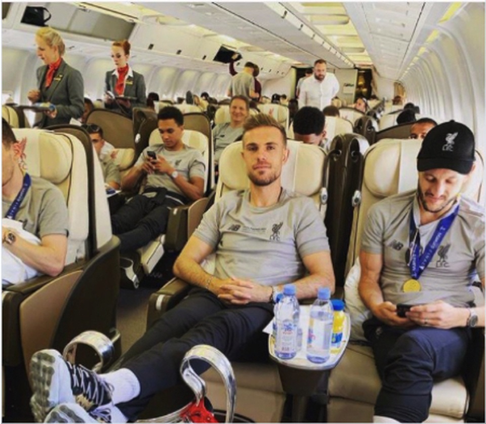 Cầu thủ Liverpool ăn mừng chức vô địch Champions League bên dàn bạn gái xinh đẹp - 11 Cầu thủ Liverpool ăn mừng chức vô địch Champions League bên dàn bạn gái xinh đẹp - 11