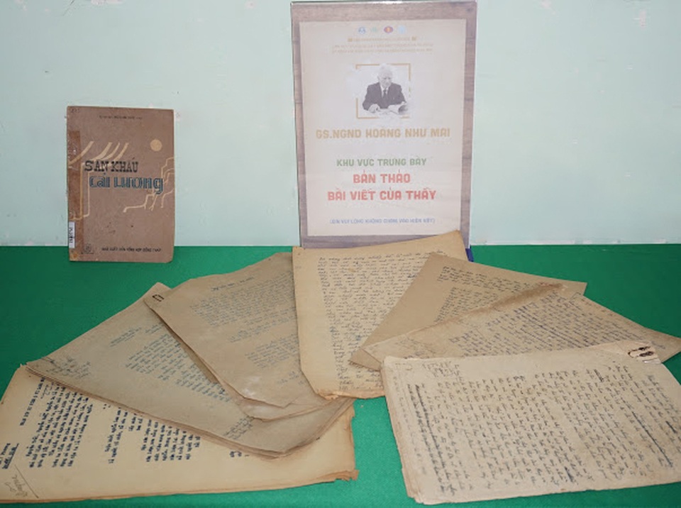 Kỷ niệm 100 năm ngày sinh cố Giáo sư Hoàng Như Mai, bàn về cách dạy và học văn thời 4.0 - 3 Kỷ niệm 100 năm ngày sinh cố Giáo sư Hoàng Như Mai, bàn về cách dạy và học văn thời 4.0 - 3