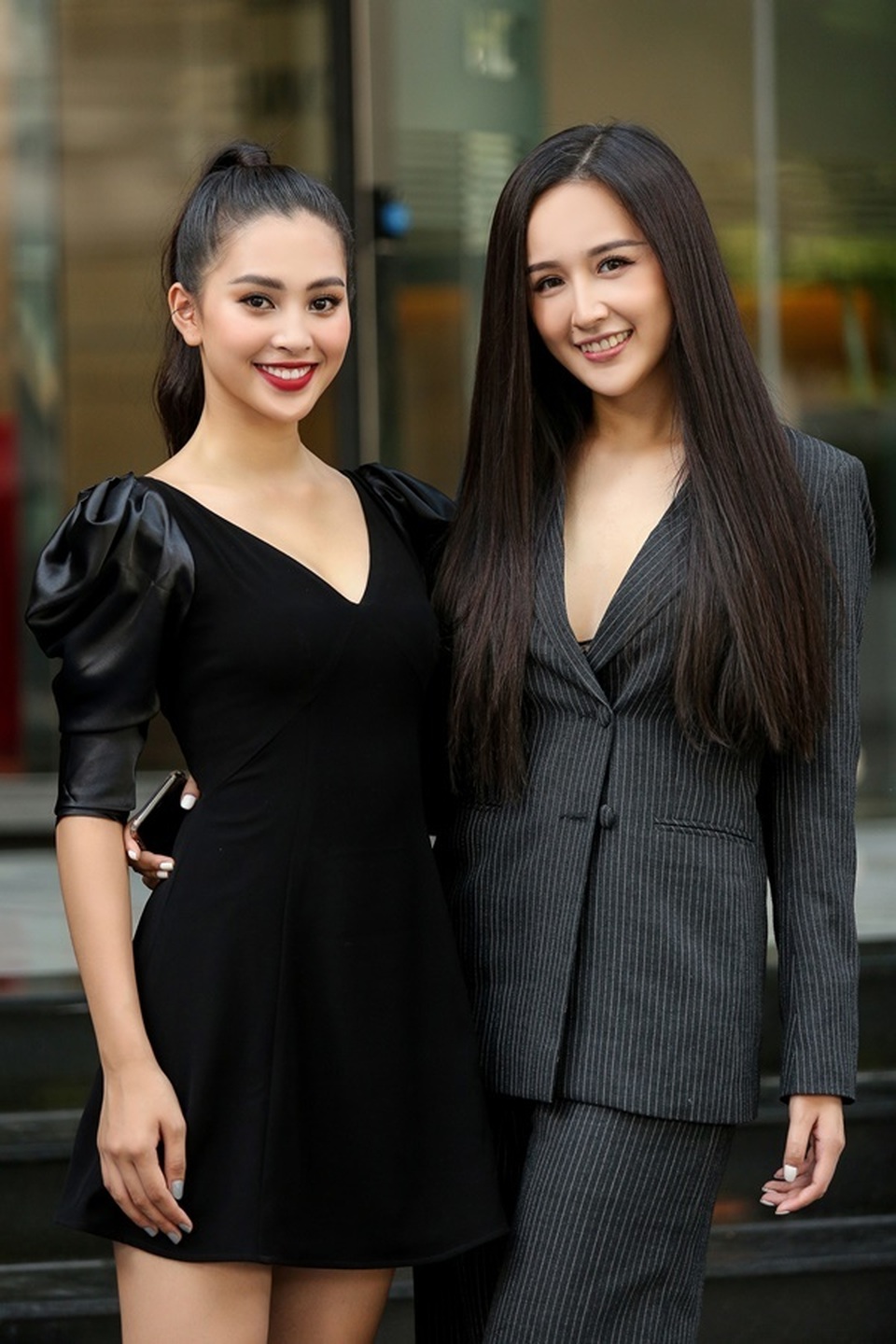 Sự trùng hợp bất ngờ giữa Hoa hậu Mai Phương Thuý, Tiểu Vy - 2 Sự trùng hợp bất ngờ giữa Hoa hậu Mai Phương Thuý, Tiểu Vy - 2