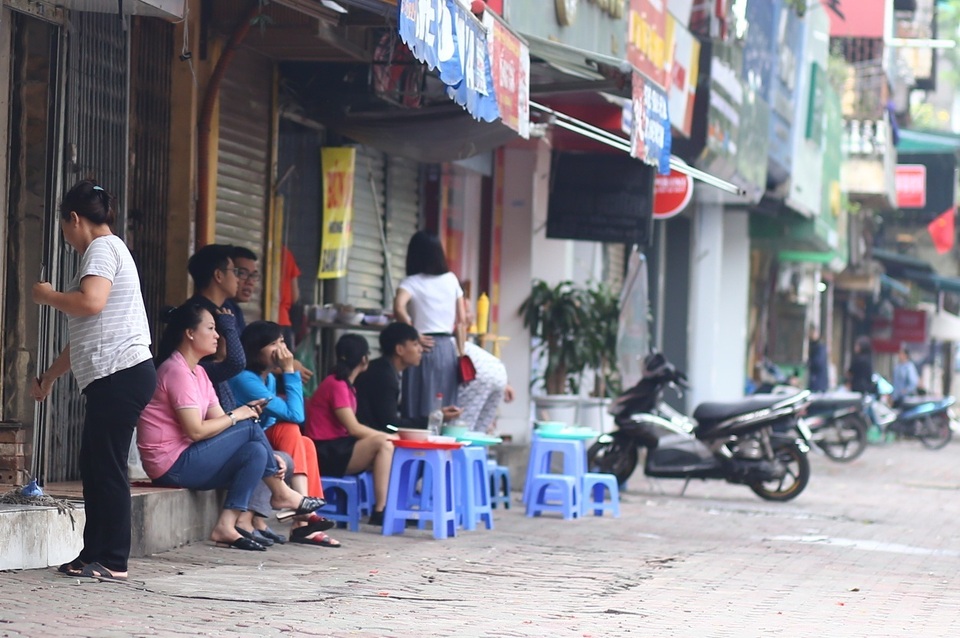 Hà Nội: Ngày Chủ nhật nín thở của phụ huynh có con thi vào lớp 10 - 8 Hà Nội: Ngày Chủ nhật nín thở của phụ huynh có con thi vào lớp 10 - 8