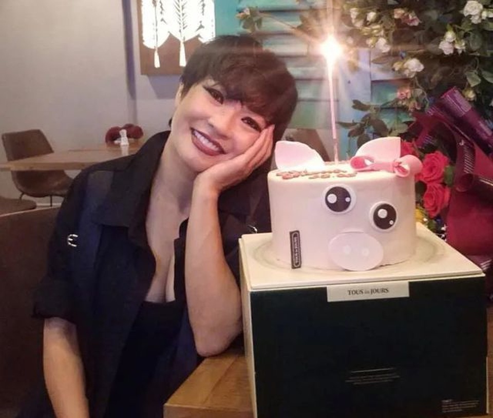 Trang phục “Bàn thờ” và “bệnh ngôi sao” của thí sinh The Voice gây tranh cãi gay gắt - 13 Trang phục “Bàn thờ” và “bệnh ngôi sao” của thí sinh The Voice gây tranh cãi gay gắt - 13