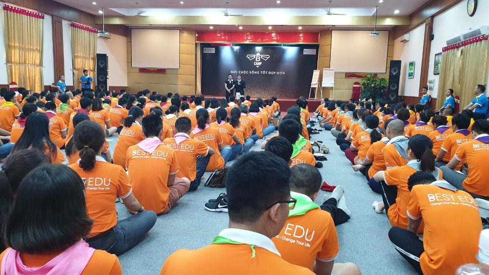 Thị trường bảo hiểm nhân thọ ở Việt Nam kỳ vọng với những “tay ngang” biết vận dụng công nghệ 4.0 - 3 Thị trường bảo hiểm nhân thọ ở Việt Nam kỳ vọng với những “tay ngang” biết vận dụng công nghệ 4.0 - 3