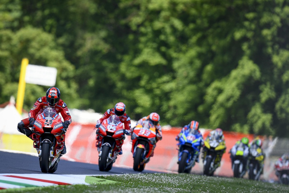 Chặng 6 MotoGP 2019: Petrucci thắng ấn tượng tại Mugello - 1 Chặng 6 MotoGP 2019: Petrucci thắng ấn tượng tại Mugello - 1