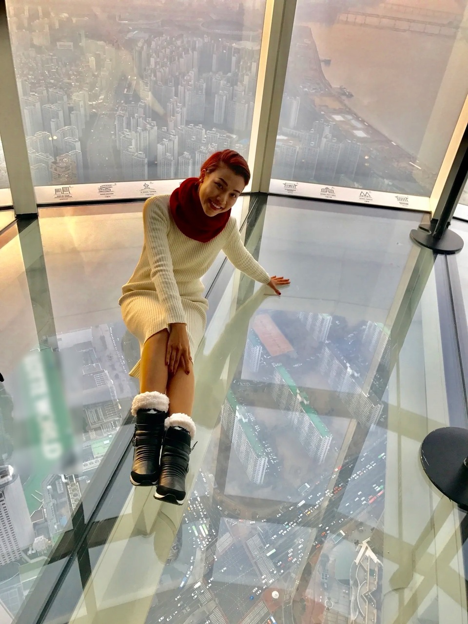 Á hậu Hoàng Oanh xì tin du ngoạn Hàn Quốc cùng siêu mẫu Thanh Hằng - 11 Á hậu Hoàng Oanh xì tin du ngoạn Hàn Quốc cùng siêu mẫu Thanh Hằng - 11