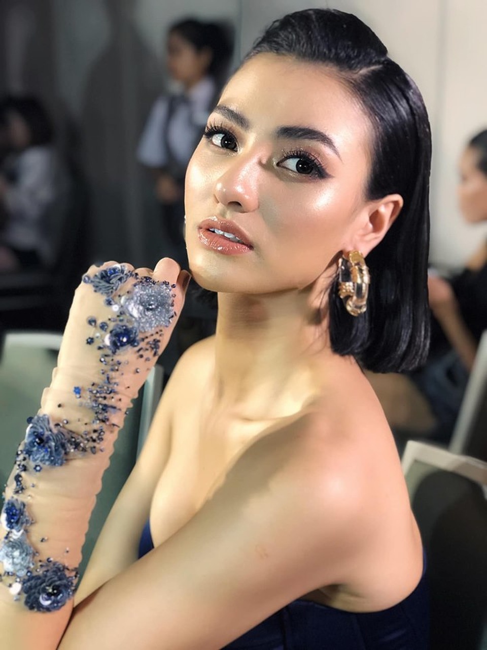 Hồng Quế làm vedette sau chia sẻ úp mở chuyện sinh thêm con vào năm sau - 2 Hồng Quế làm vedette sau chia sẻ úp mở chuyện sinh thêm con vào năm sau - 2