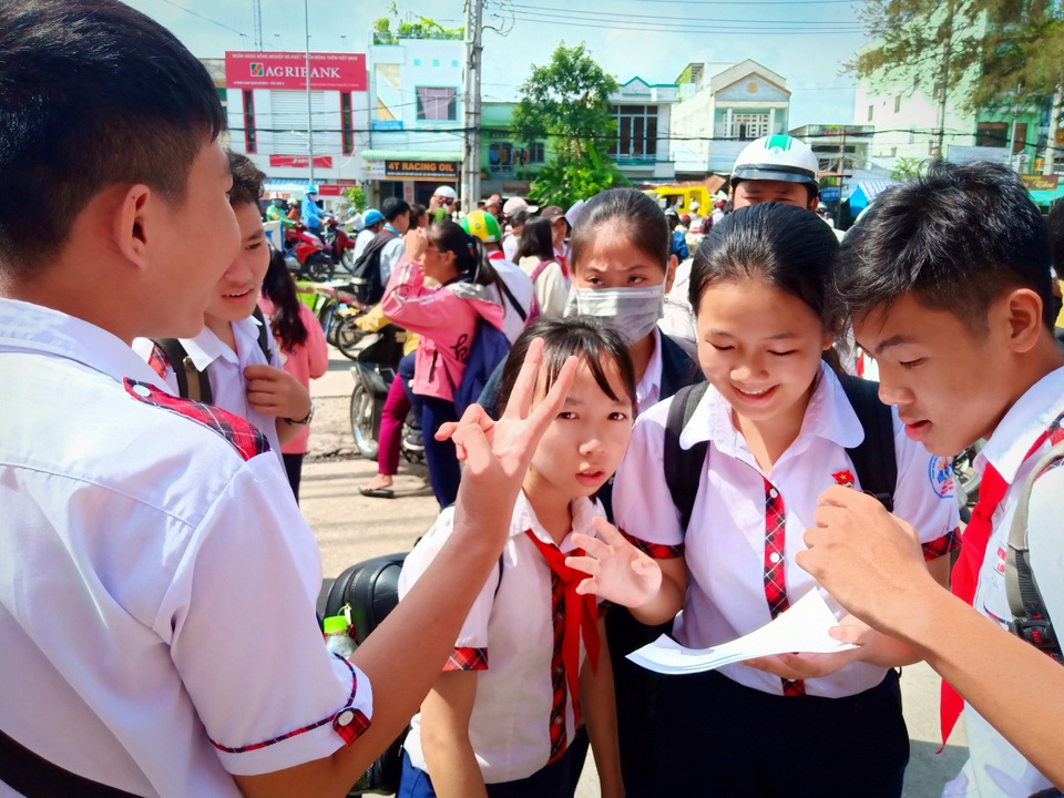 Tuyển sinh lớp 10 Cần Thơ: Đề Văn vừa sức, dễ lấy điểm 6-7 - 3