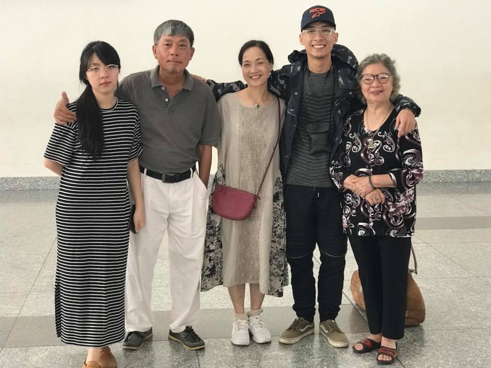NSND Lê Khanh 23 năm đi tìm người đàn ông đã giúp đỡ mình giữa đêm khuya - 3 NSND Lê Khanh 23 năm đi tìm người đàn ông đã giúp đỡ mình giữa đêm khuya - 3