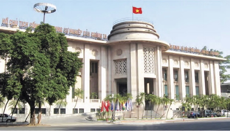 Thống đốc Lê Minh Hưng: Cấm cán bộ ngân hàng tham gia tín dụng đen - 1 Thống đốc Lê Minh Hưng: Cấm cán bộ ngân hàng tham gia tín dụng đen - 1
