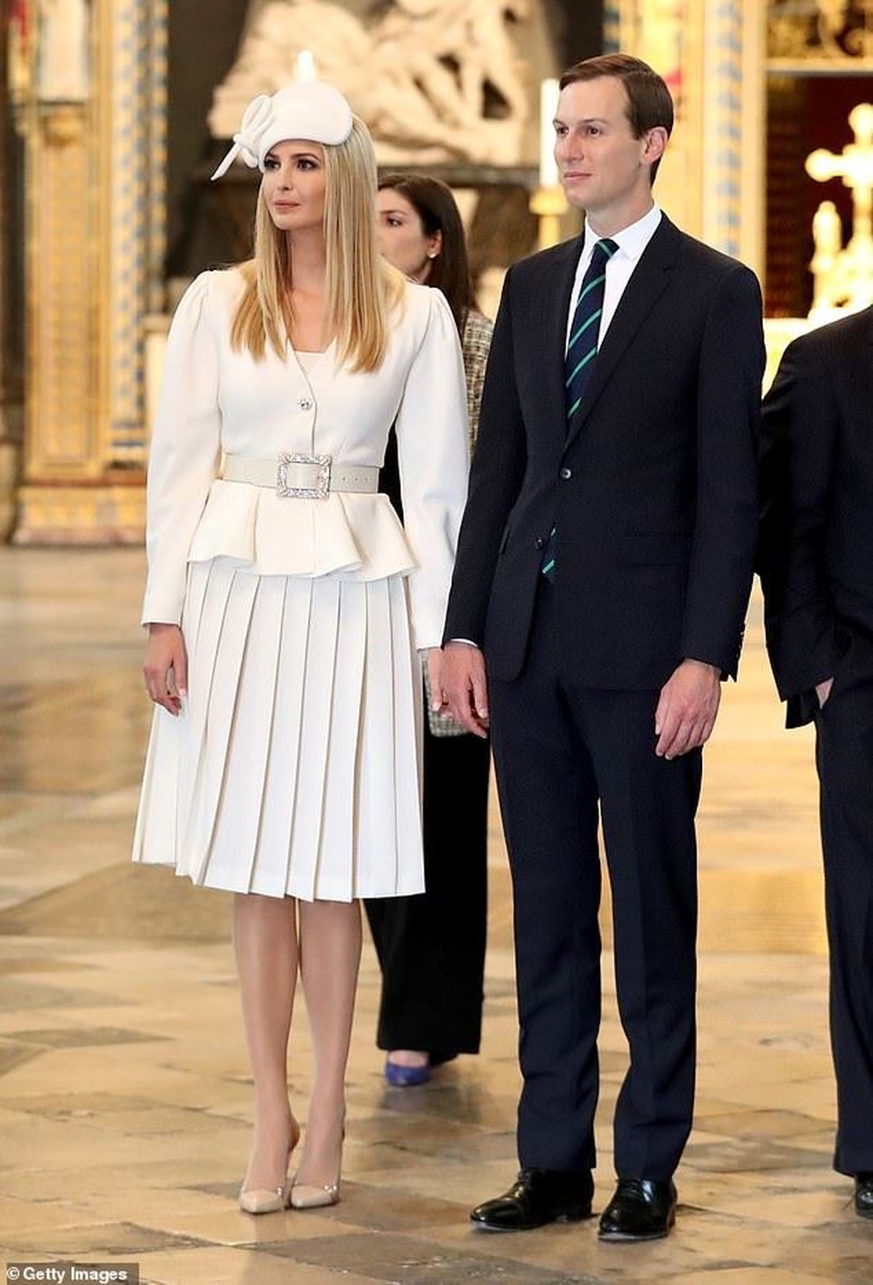 Ivanka Trump được khen mặc đẹp khi tới Anh - 5 Ivanka Trump được khen mặc đẹp khi tới Anh - 5
