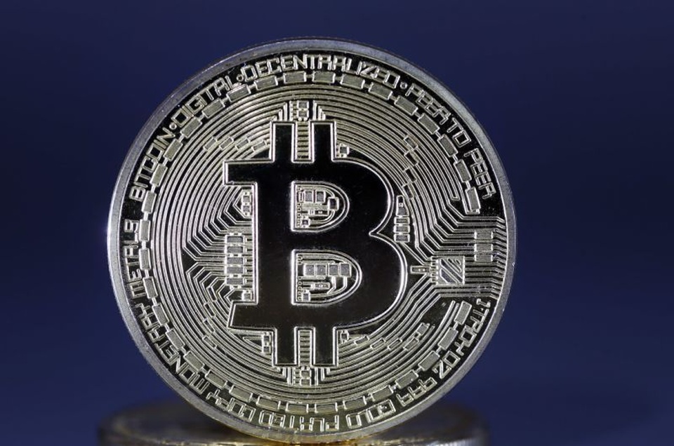 Bitcoin bất ngờ quay đầu giảm “sấp mặt”, nhà đầu tư lo lắng - 1 Bitcoin bất ngờ quay đầu giảm “sấp mặt”, nhà đầu tư lo lắng - 1