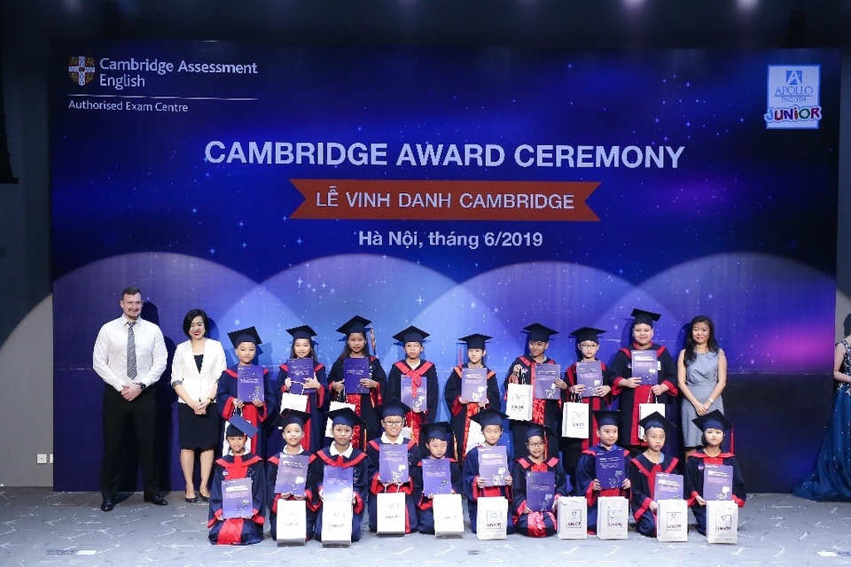 Vinh danh học viên đạt chứng chỉ Cambridge Apollo English khẳng định chất lượng đào tạo vượt trội - 1 Vinh danh học viên đạt chứng chỉ Cambridge Apollo English khẳng định chất lượng đào tạo vượt trội - 1
