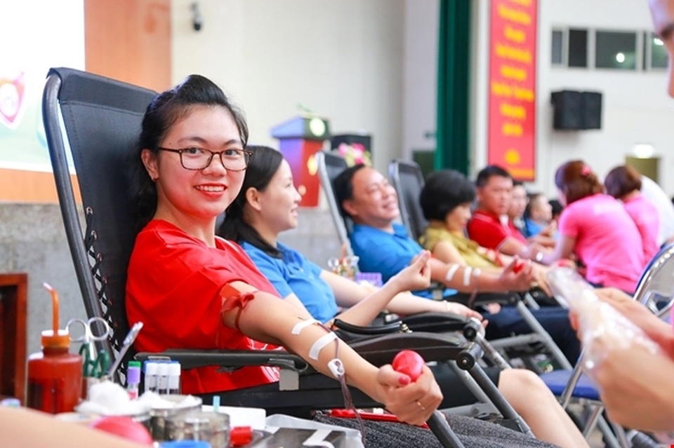 Mẹ mất do thiếu máu để truyền, người đàn ông đặt mục tiêu 100 lần hiến máu - 4 Mẹ mất do thiếu máu để truyền, người đàn ông đặt mục tiêu 100 lần hiến máu - 4