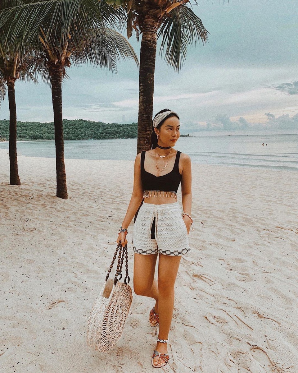 Hot girl Việt đua nhau khoe dáng nóng bỏng trên bãi biển mùa hè - 14 Hot girl Việt đua nhau khoe dáng nóng bỏng trên bãi biển mùa hè - 14