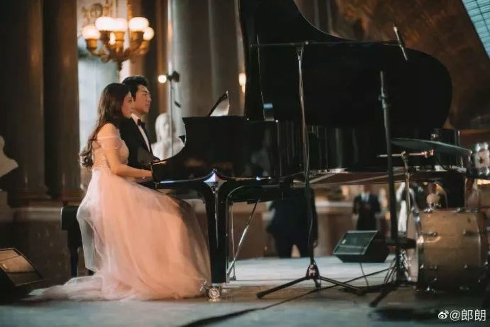 Nhan sắc cực phẩm của vợ “thiên tài piano” Trung Quốc - 11 Nhan sắc cực phẩm của vợ “thiên tài piano” Trung Quốc - 11