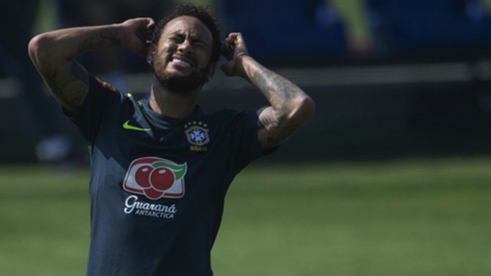 Sau cáo buộc hiếp dâm, Neymar chính thức nhận trát hầu toà - 1 Sau cáo buộc hiếp dâm, Neymar chính thức nhận trát hầu toà - 1