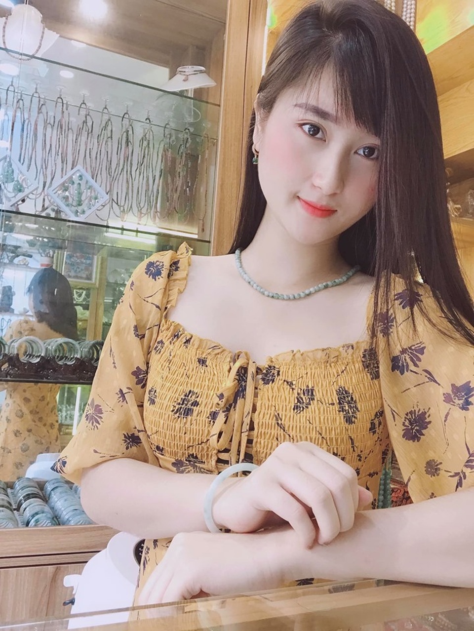 Hoàn hảo như bạn gái cầu thủ Huy Hùng: xinh, giỏi nấu ăn, kiếm tiền, chăm bạn trai - 7 Hoàn hảo như bạn gái cầu thủ Huy Hùng: xinh, giỏi nấu ăn, kiếm tiền, chăm bạn trai - 7