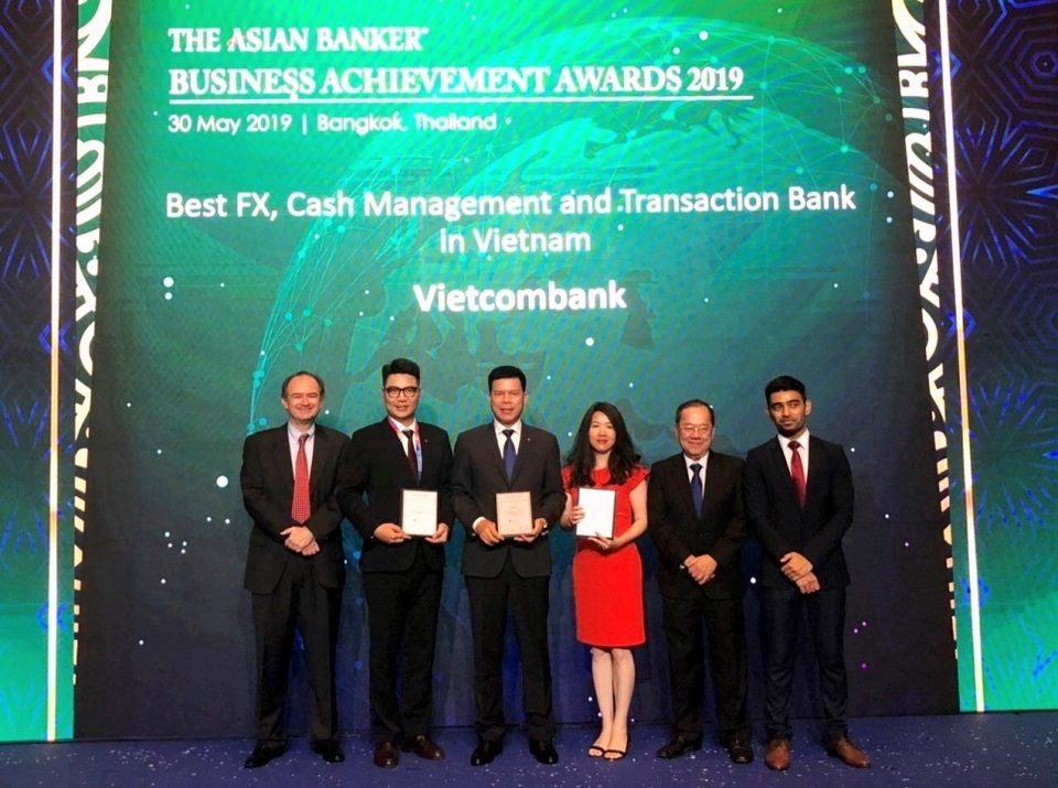 Vietcombank nhận ba giải thưởng quan trọng từ The Asian Banker - 1 Vietcombank nhận ba giải thưởng quan trọng từ The Asian Banker - 1