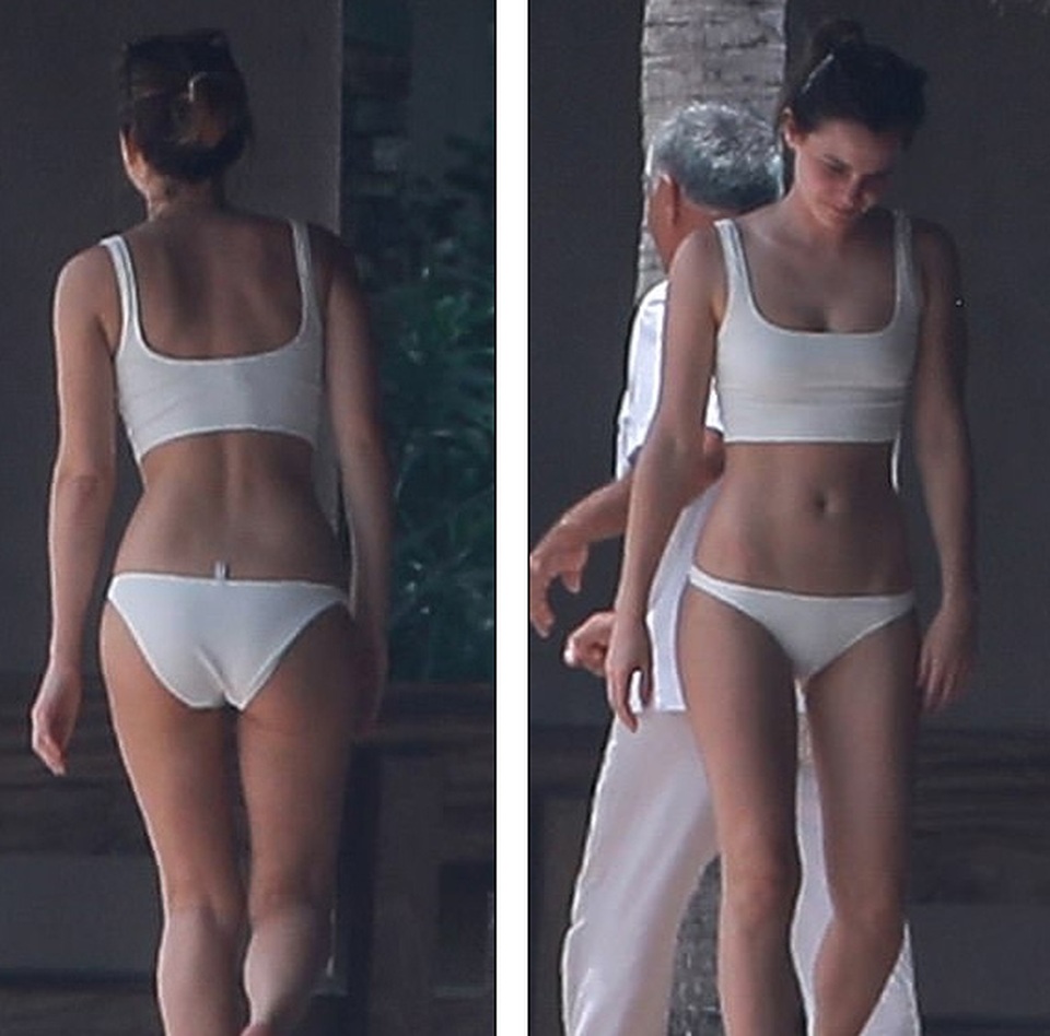 Emma Watson diện bikini khoe dáng chuẩn - 6 Emma Watson diện bikini khoe dáng chuẩn - 6