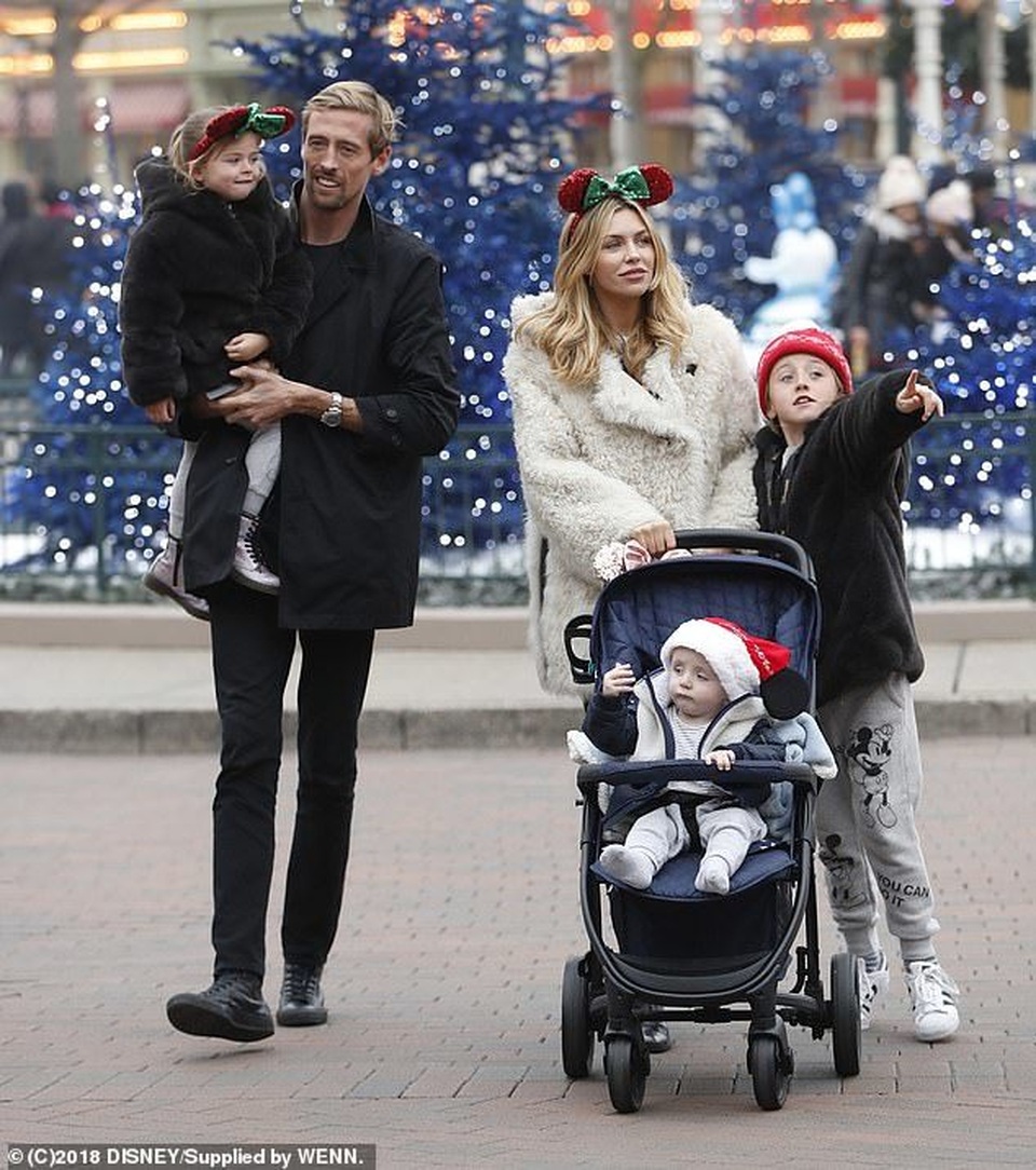 Siêu mẫu Abbey Clancy sinh con thứ 4 - 3 Siêu mẫu Abbey Clancy sinh con thứ 4 - 3