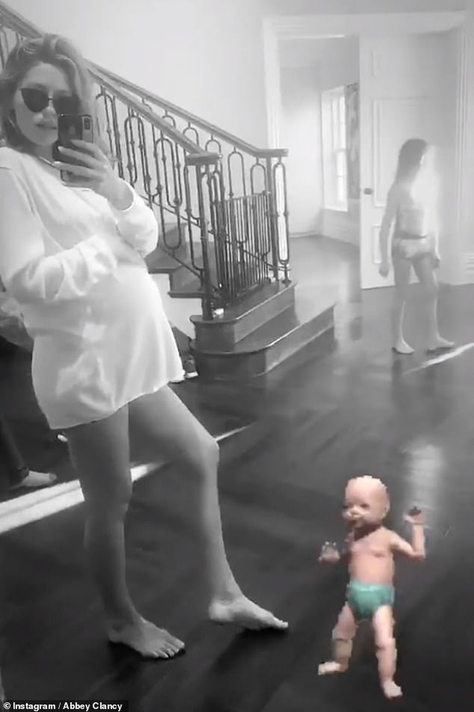 Siêu mẫu Abbey Clancy sinh con thứ 4 - 6 Siêu mẫu Abbey Clancy sinh con thứ 4 - 6