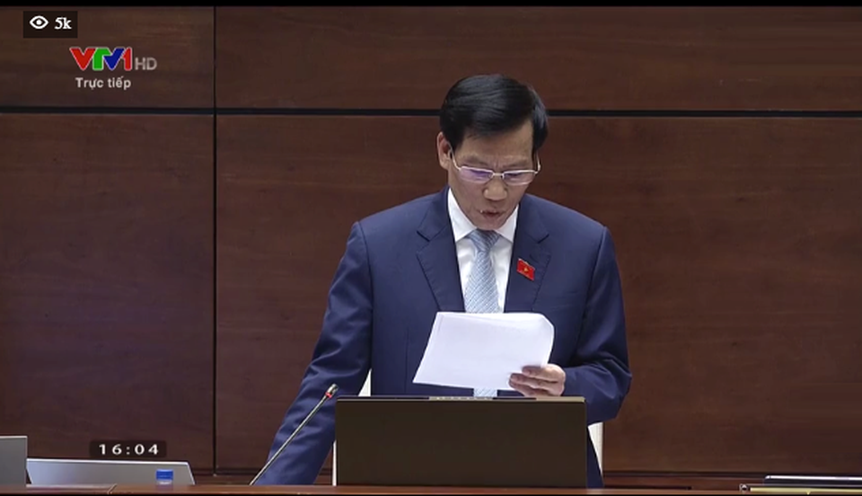 Vụ người mẫu Ngọc Trinh vừa qua là hiện tượng “lệch chuẩn”, cần lên án gay gắt - 2 Vụ người mẫu Ngọc Trinh vừa qua là hiện tượng “lệch chuẩn”, cần lên án gay gắt - 2