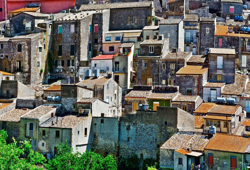 Những ngôi nhà với giá chỉ 1 Euro ở thị trấn tuyệt đẹp Sicily, Ý - 1 Những ngôi nhà với giá chỉ 1 Euro ở thị trấn tuyệt đẹp Sicily, Ý - 1