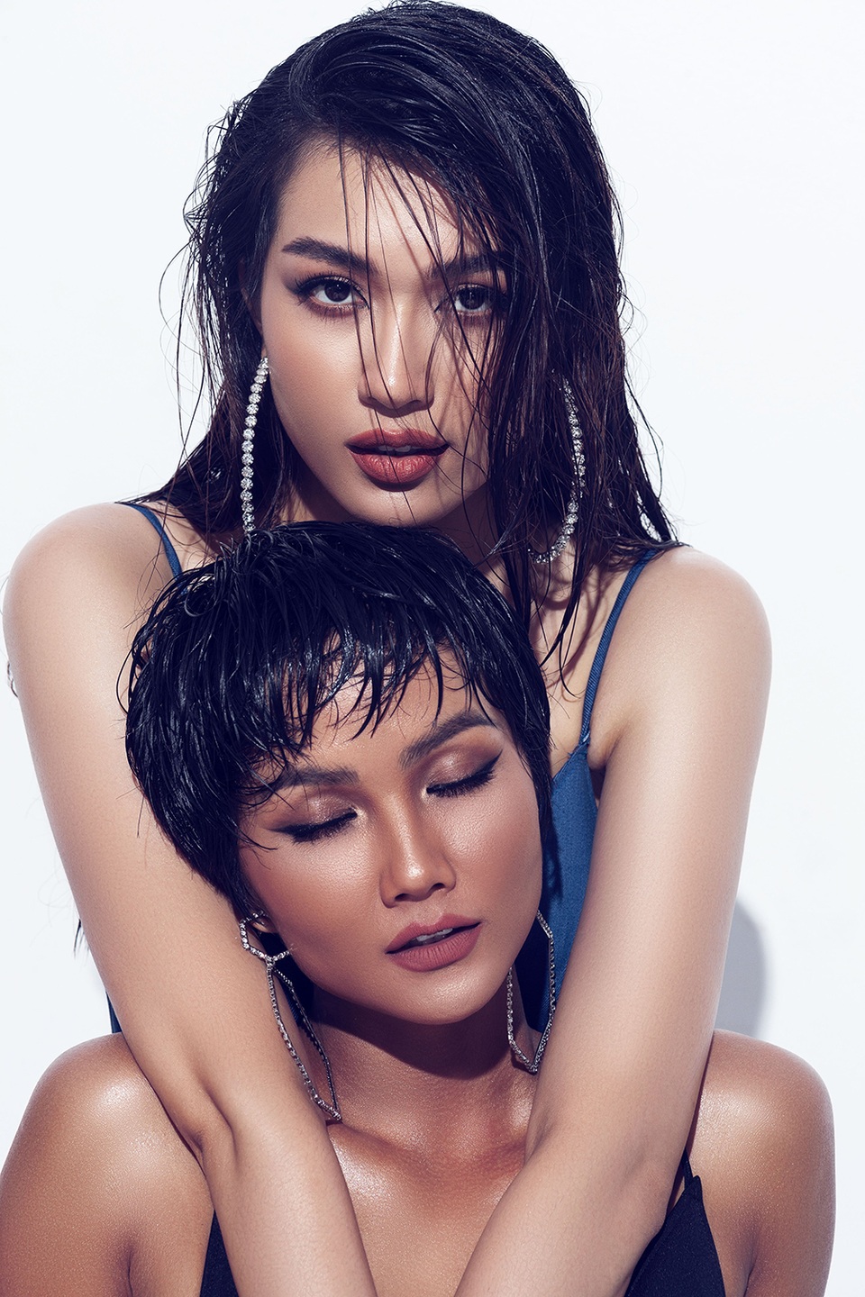 H’Hen Niê - Á hậu Lệ Hằng tung ảnh tình tứ và nóng bỏng với bikini - 7 H’Hen Niê - Á hậu Lệ Hằng tung ảnh tình tứ và nóng bỏng với bikini - 7