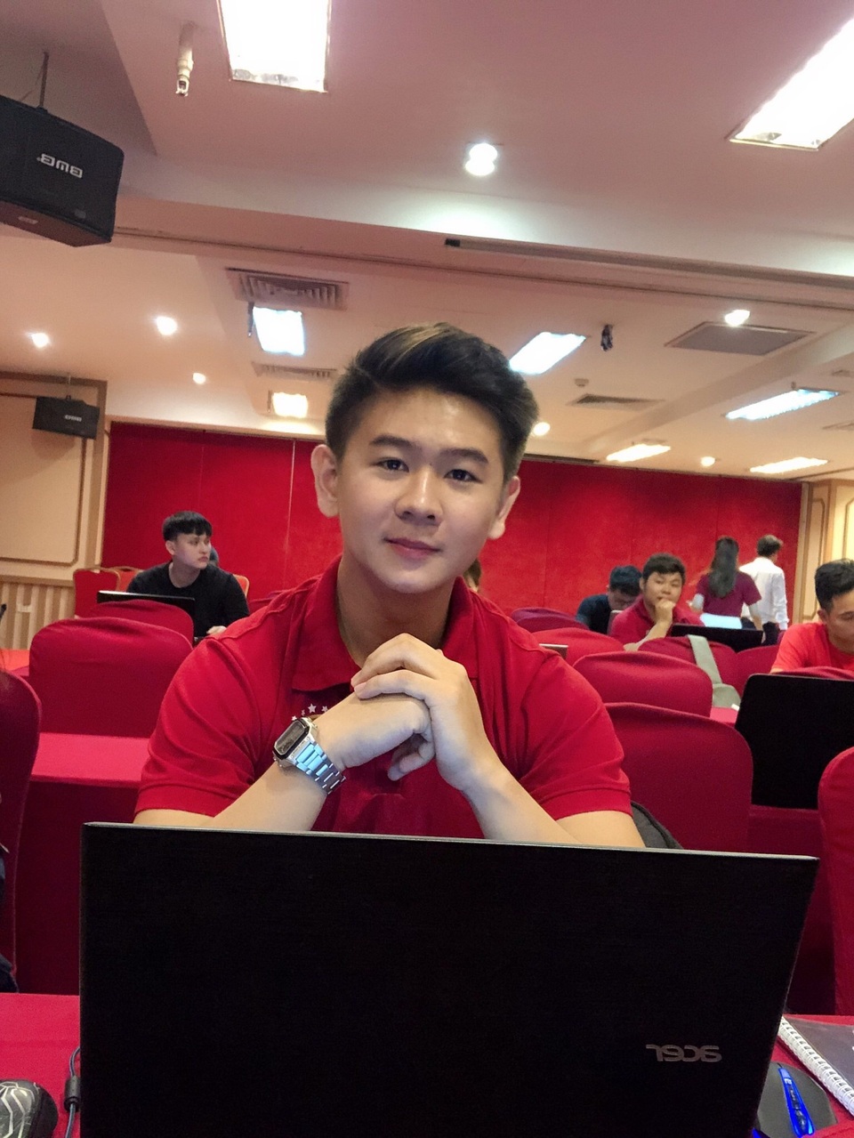 Nam doanh nhân 9x chia sẻ bí quyết thành đạt ở tuổi 24 - 1