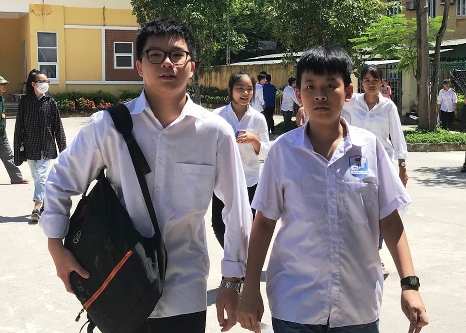 Tuyển sinh lớp 10 Thanh Hóa: Đề thi môn Toán có tính phân loại cao - 1 Tuyển sinh lớp 10 Thanh Hóa: Đề thi môn Toán có tính phân loại cao - 1